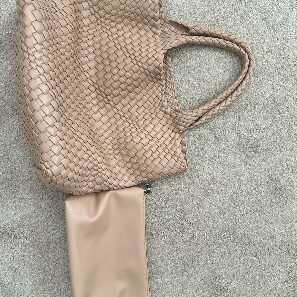 Elegant Tan Woven Tote Bag